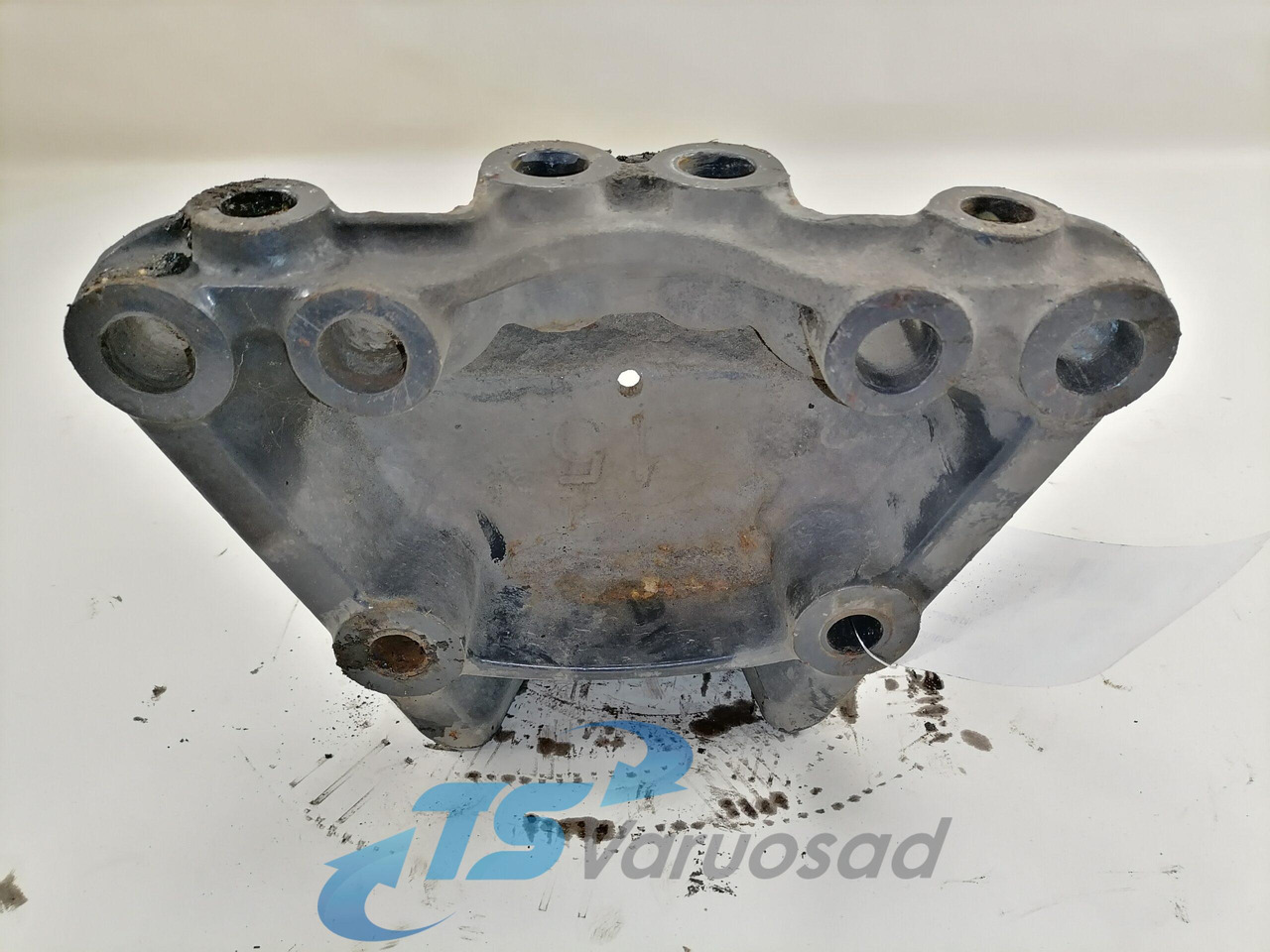 Scania Spring bracket 1785815 - Vedrustus - Veoauto: pilt 2 Scania Spring bracket 1785815 - Vedrustus - Veoauto: pilt 2