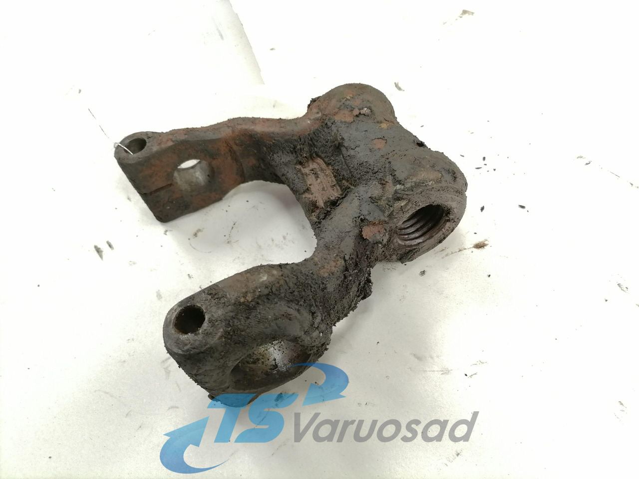 Scania Spring shackle 1377739 - Vedrustus - Veoauto: pilt 2 Scania Spring shackle 1377739 - Vedrustus - Veoauto: pilt 2