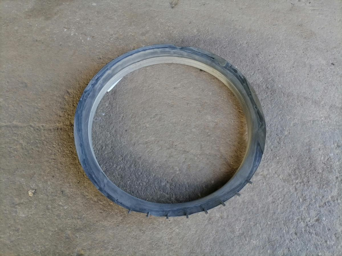 Scania Ventilaatori metallrõngas 1788048 - Radiaator - Veoauto: pilt 3 Scania Ventilaatori metallrõngas 1788048 - Radiaator - Veoauto: pilt 3