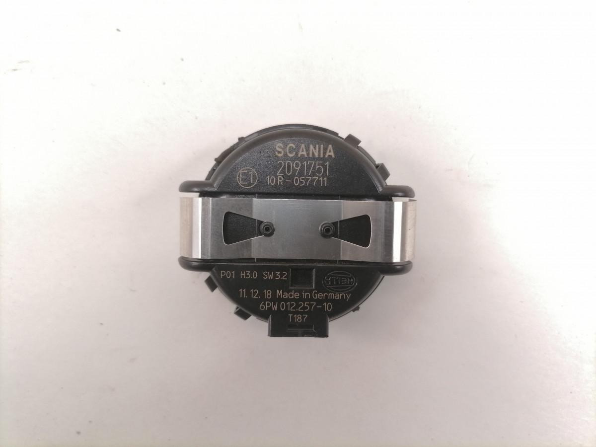 Scania Vihmasensor 2091751 - Mootori juhtimisseade - Veoauto: pilt 3 Scania Vihmasensor 2091751 - Mootori juhtimisseade - Veoauto: pilt 3
