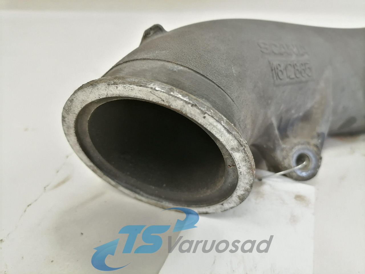 Scania intercooler pipe 1812885 - Sisejahutus - Veoauto: pilt 4 Scania intercooler pipe 1812885 - Sisejahutus - Veoauto: pilt 4