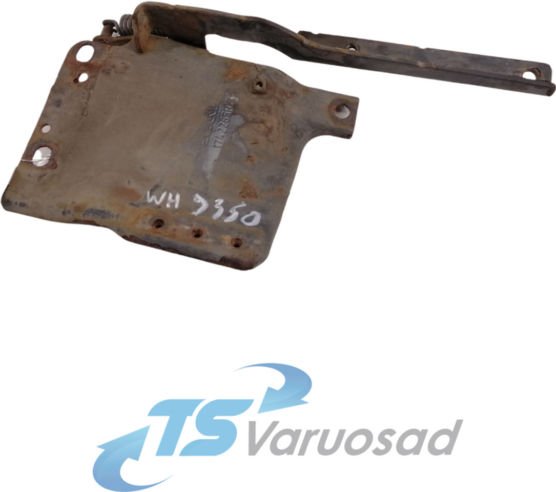 Scania lower grille carrier hinge 1742265 - Võre - Veoauto: pilt 1 Scania lower grille carrier hinge 1742265 - Võre - Veoauto: pilt 1