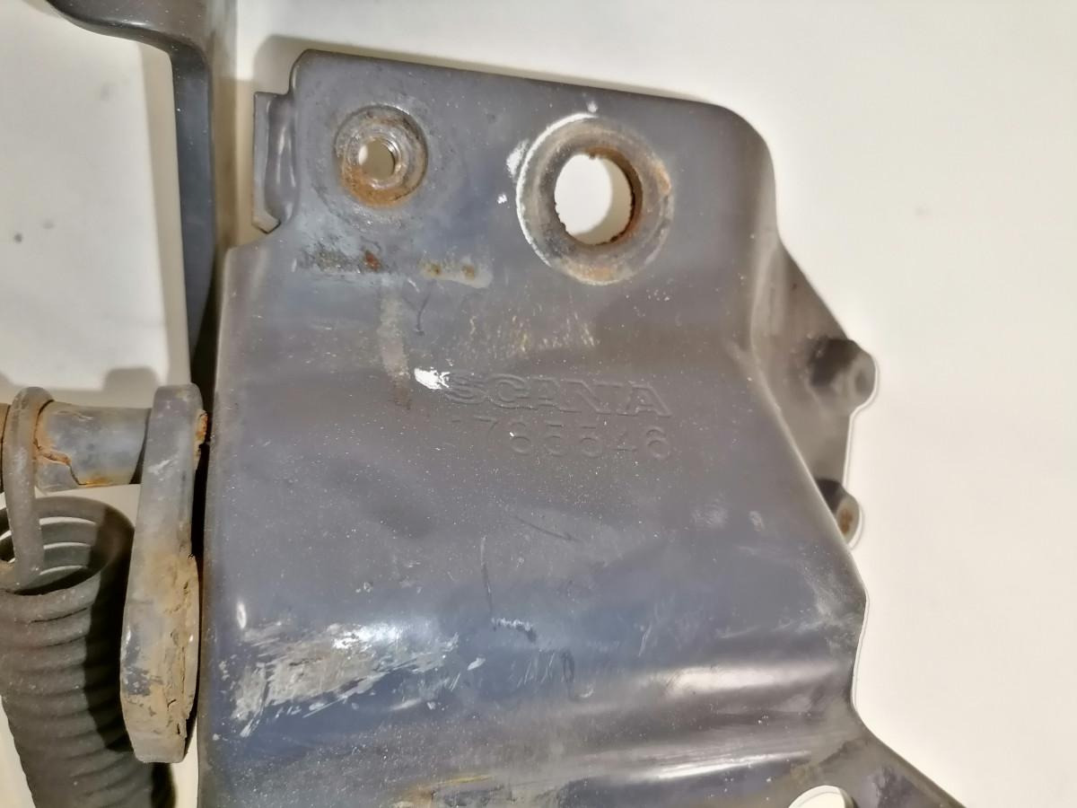 Scania lower grille carrier hinge 1785546 - Võre - Veoauto: pilt 4 Scania lower grille carrier hinge 1785546 - Võre - Veoauto: pilt 4