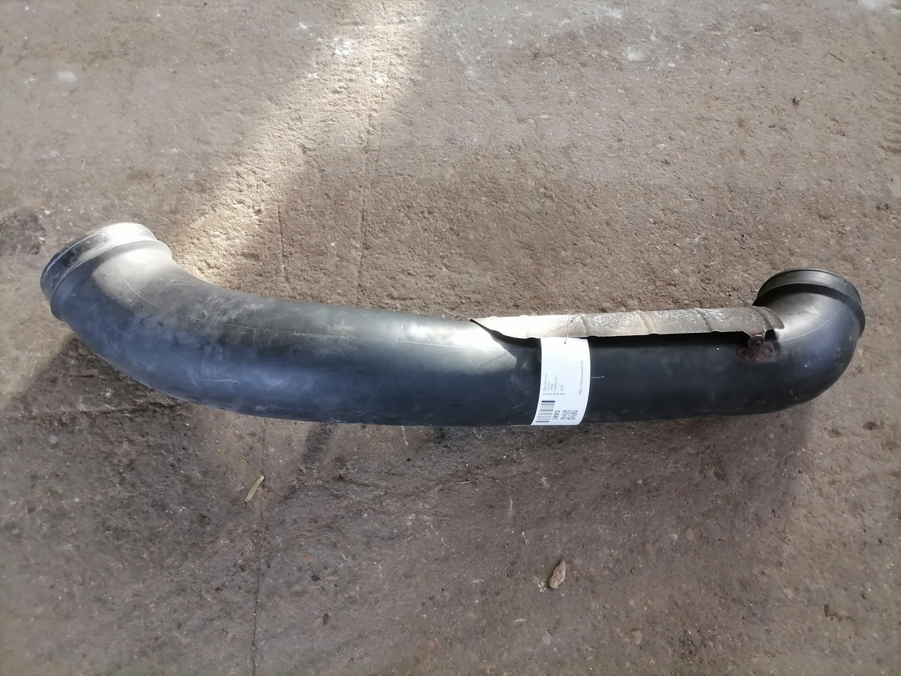 Volvo Air intake 20441423 - Sisselaskesüsteem - Veoauto: pilt 2 Volvo Air intake 20441423 - Sisselaskesüsteem - Veoauto: pilt 2