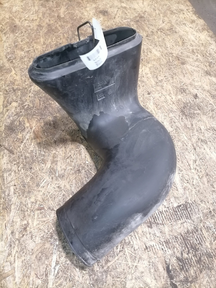Volvo Air intake 8149053 - Sisselaskesüsteem - Veoauto: pilt 2 Volvo Air intake 8149053 - Sisselaskesüsteem - Veoauto: pilt 2