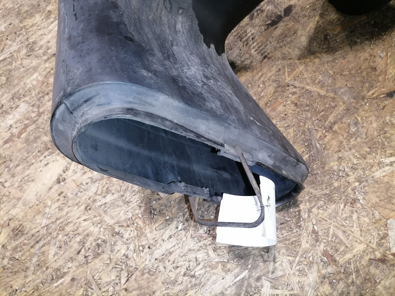 Volvo Air intake 8149053 - Sisselaskesüsteem - Veoauto: pilt 4 Volvo Air intake 8149053 - Sisselaskesüsteem - Veoauto: pilt 4