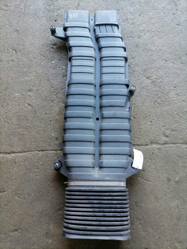 Volvo Air intake 8149814 - Sisselaskesüsteem - Veoauto: pilt 3 Volvo Air intake 8149814 - Sisselaskesüsteem - Veoauto: pilt 3