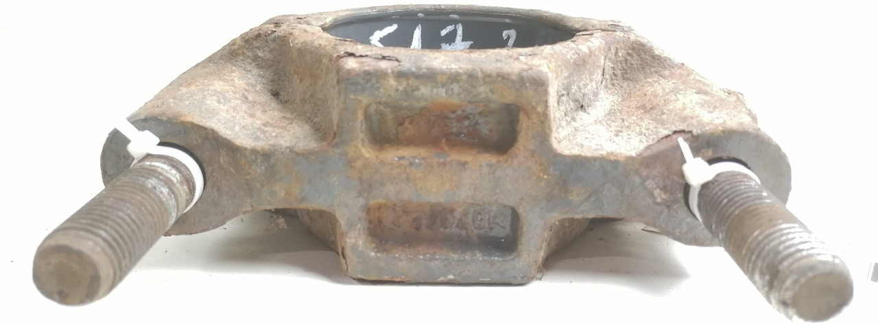 Volvo Anti roll bar bracket 1079482 - Stabilisaator - Veoauto: pilt 3 Volvo Anti roll bar bracket 1079482 - Stabilisaator - Veoauto: pilt 3