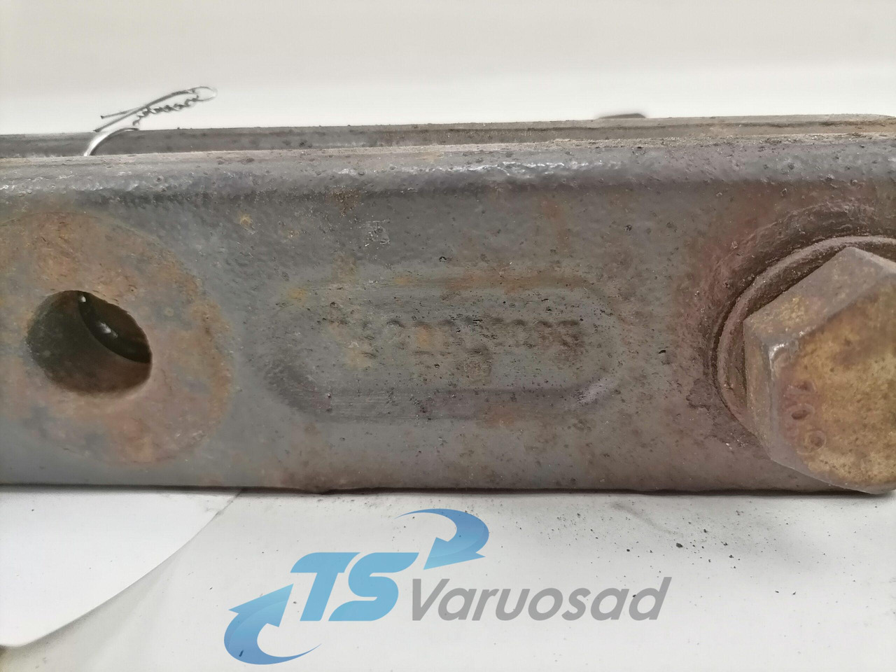 Volvo Anti-roll bar bracket 20812093 - Stabilisaator - Veoauto: pilt 2 Volvo Anti-roll bar bracket 20812093 - Stabilisaator - Veoauto: pilt 2