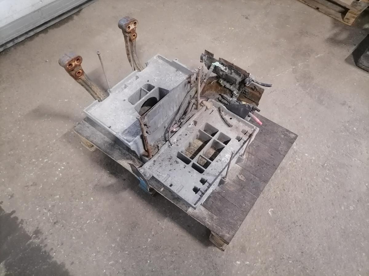 Volvo Battery box 22003951 - Aku - Veoauto: pilt 1 Volvo Battery box 22003951 - Aku - Veoauto: pilt 1