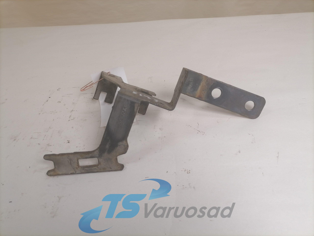 Volvo Bracket 20966566 - Raam/ Konstruktsioon - Veoauto: pilt 2 Volvo Bracket 20966566 - Raam/ Konstruktsioon - Veoauto: pilt 2