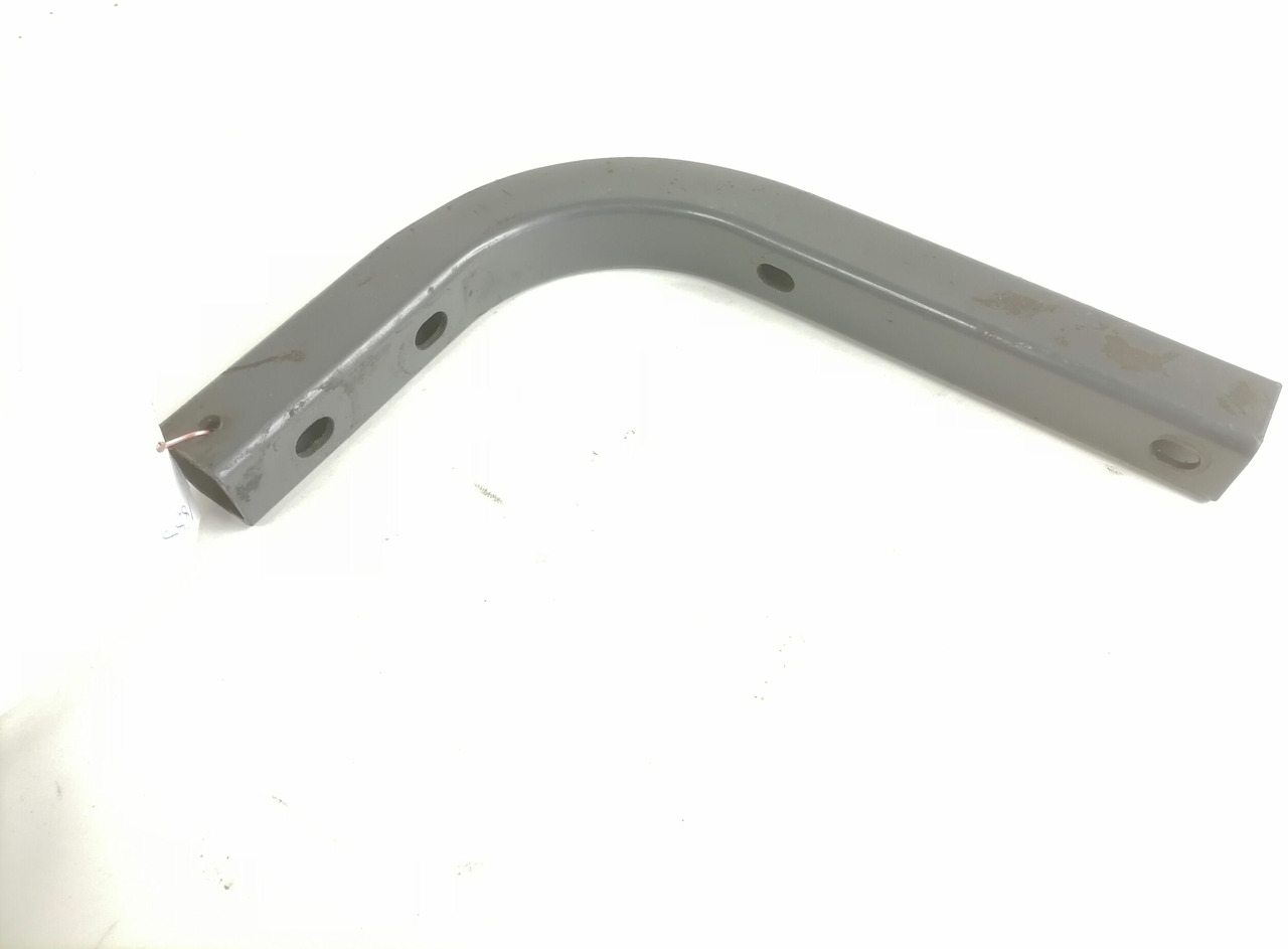 Volvo Bracket 82158835 - Raam/ Konstruktsioon - Veoauto: pilt 2 Volvo Bracket 82158835 - Raam/ Konstruktsioon - Veoauto: pilt 2