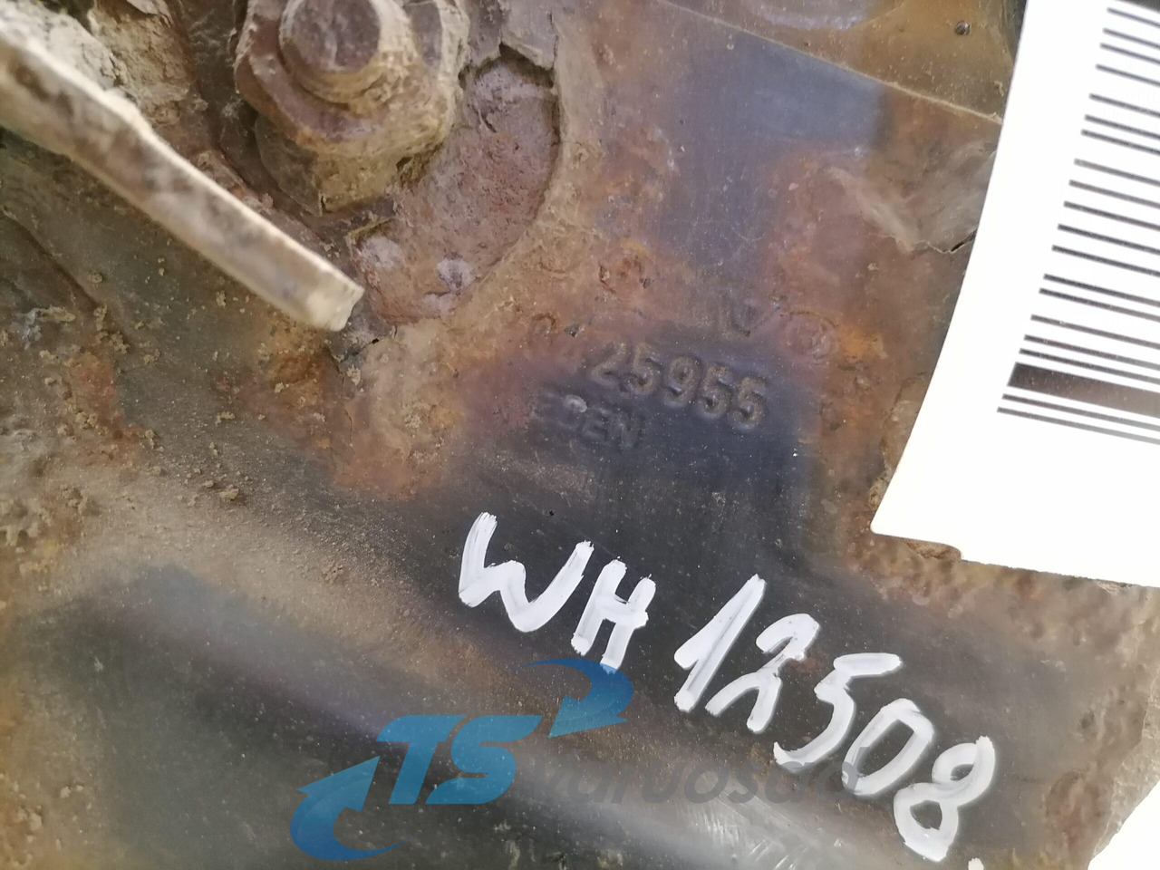 Volvo Bumper bracket 20499241 - Kaitseraud - Veoauto: pilt 4 Volvo Bumper bracket 20499241 - Kaitseraud - Veoauto: pilt 4