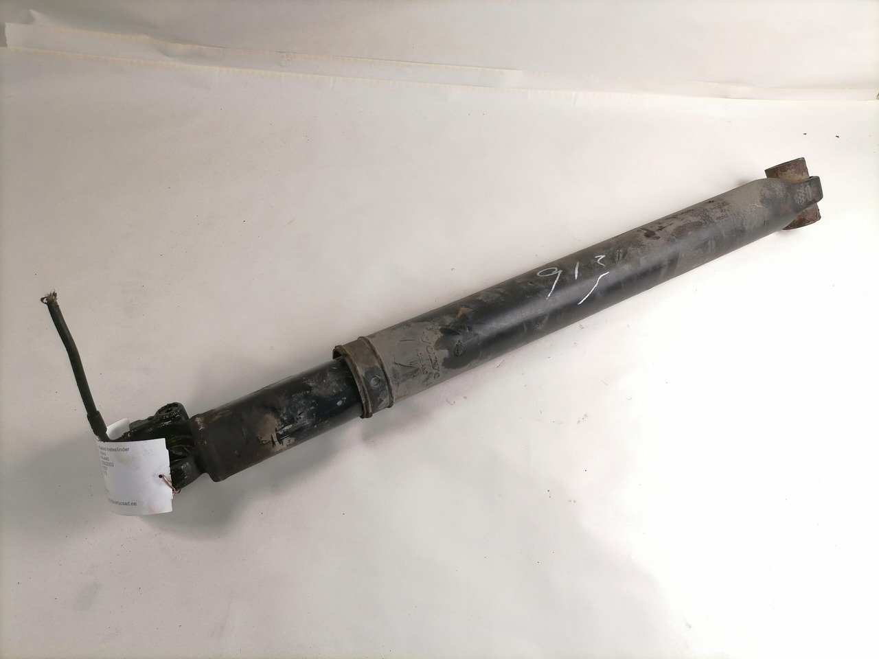 Volvo Cab tilting cylinder 20922303 - Kabiini vedrustus - Veoauto: pilt 2 Volvo Cab tilting cylinder 20922303 - Kabiini vedrustus - Veoauto: pilt 2