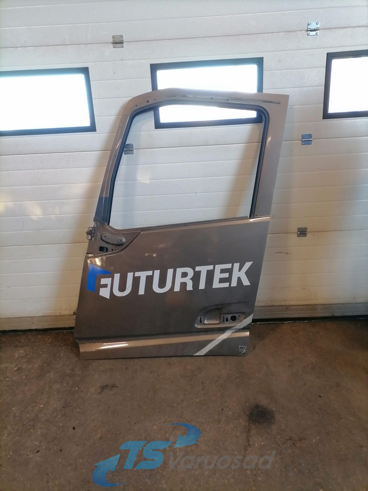 Volvo Door 82183078 - Uks ja varuosad - Veoauto: pilt 1 Volvo Door 82183078 - Uks ja varuosad - Veoauto: pilt 1