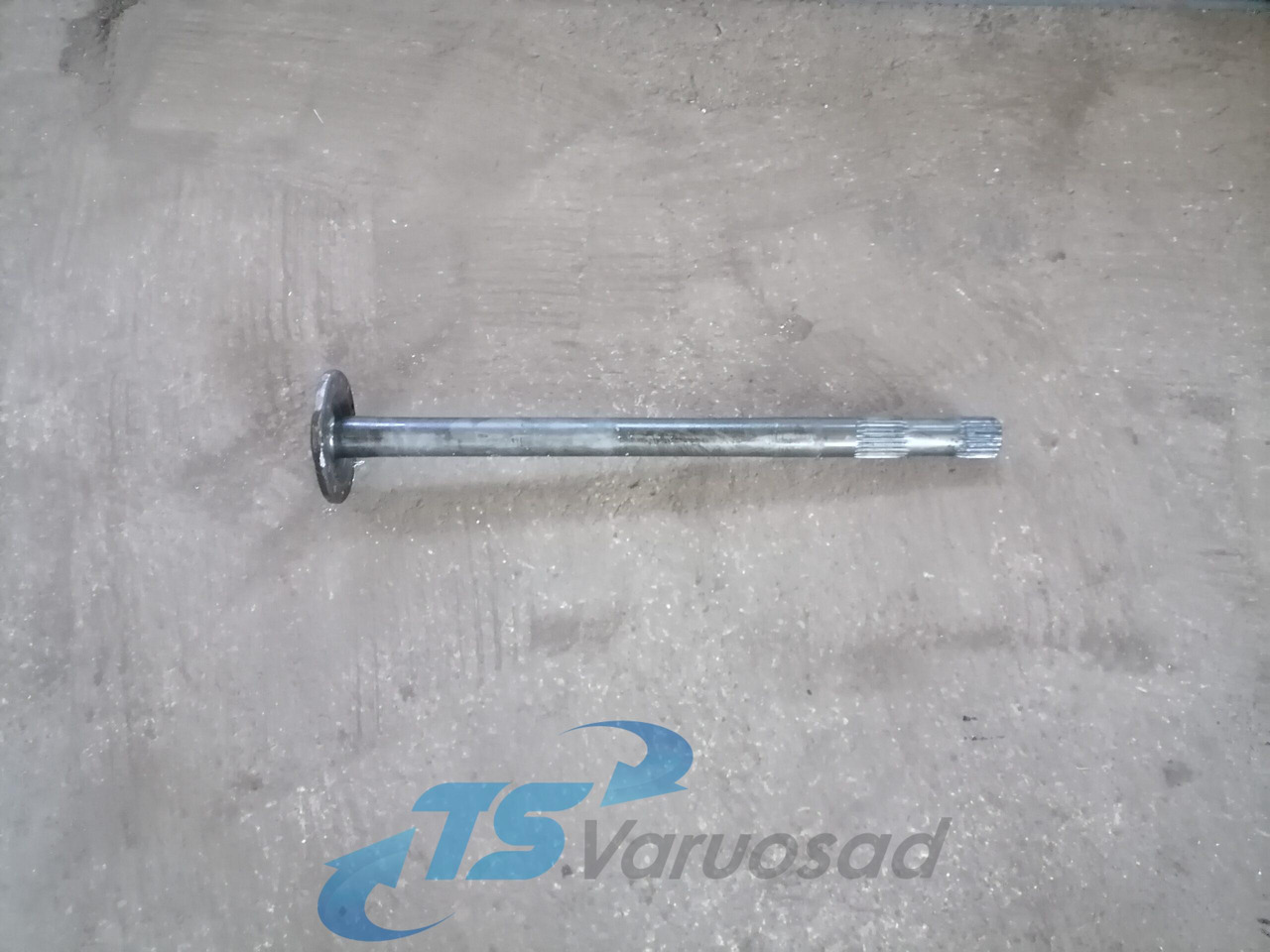 Volvo Drive shaft 1524628 - Veovõll - Veoauto: pilt 1 Volvo Drive shaft 1524628 - Veovõll - Veoauto: pilt 1