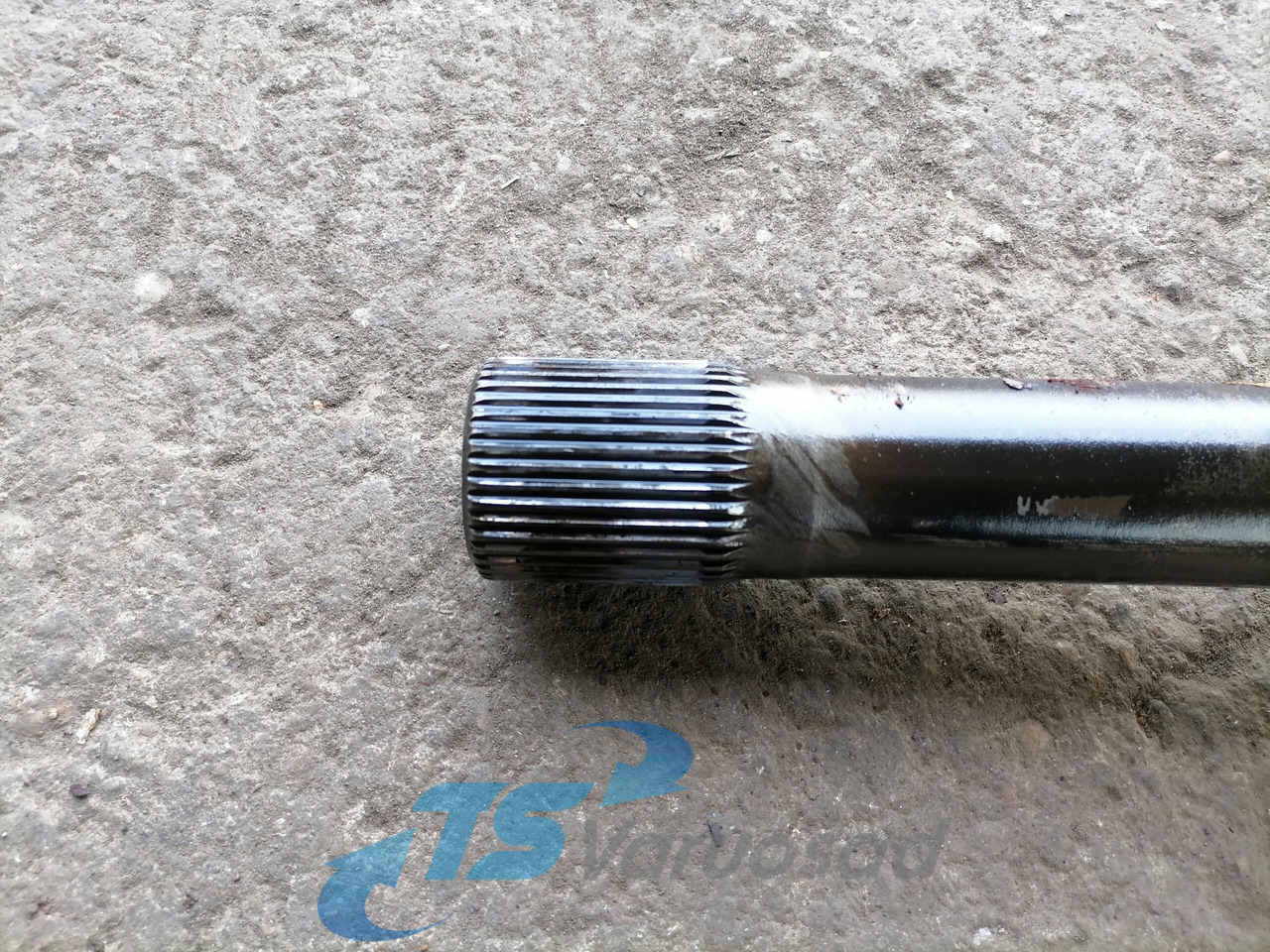 Volvo Drive shaft 20815243 - Veovõll - Veoauto: pilt 3 Volvo Drive shaft 20815243 - Veovõll - Veoauto: pilt 3