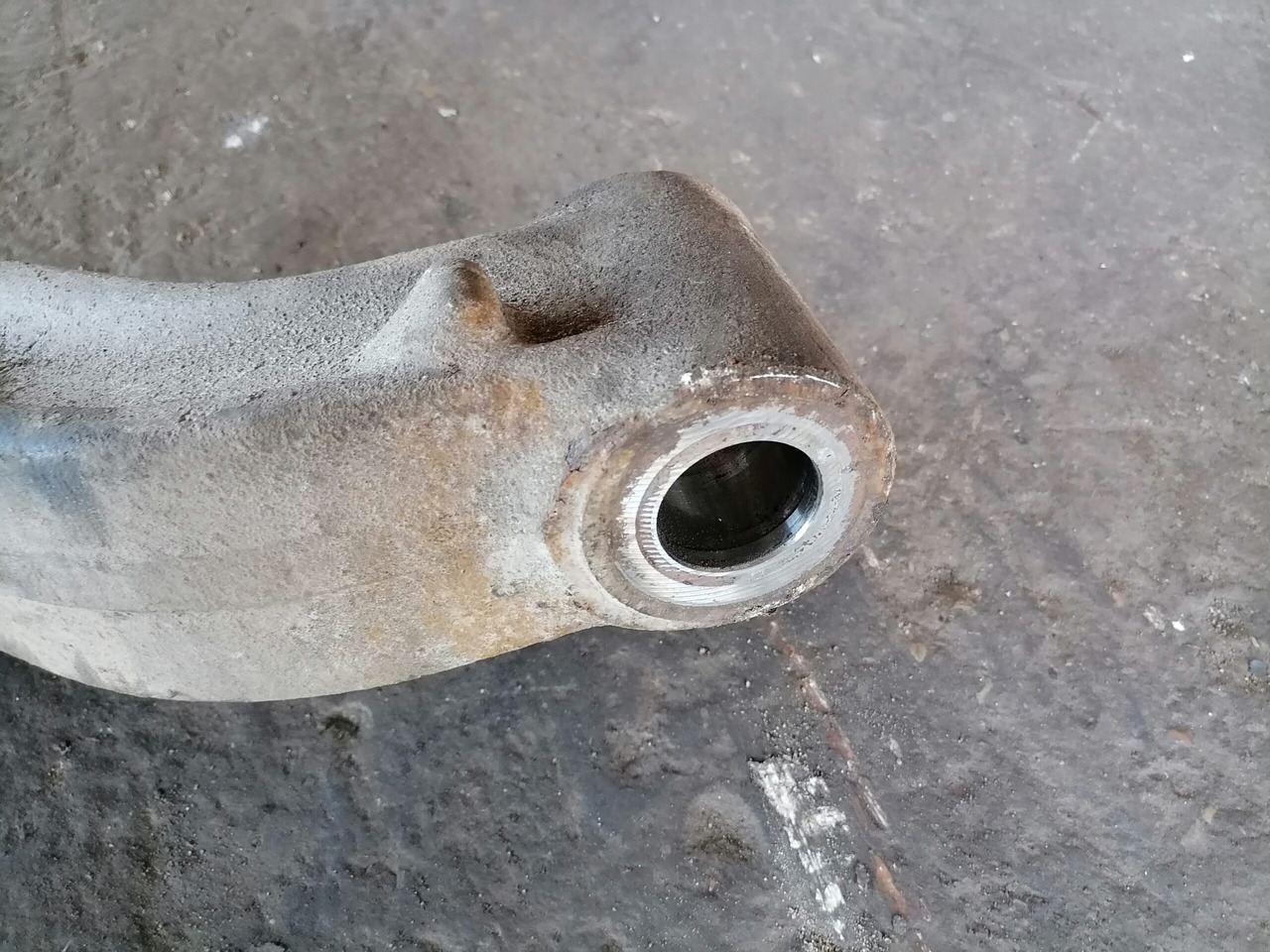 Volvo First axel housing 20581073 - Esitelg - Veoauto: pilt 5 Volvo First axel housing 20581073 - Esitelg - Veoauto: pilt 5
