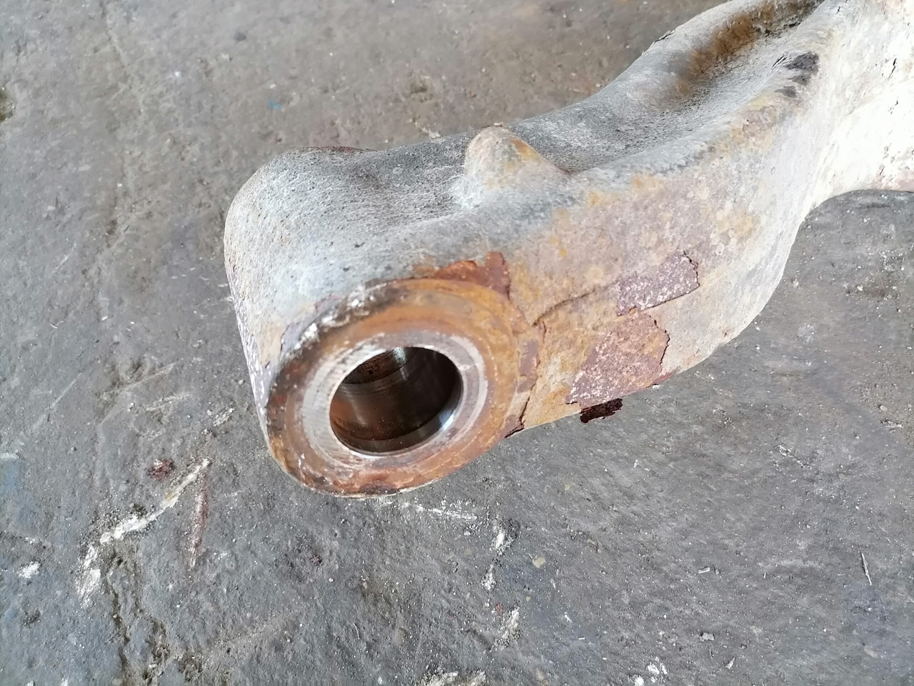 Volvo First axel housing 20581073 - Esitelg - Veoauto: pilt 4 Volvo First axel housing 20581073 - Esitelg - Veoauto: pilt 4