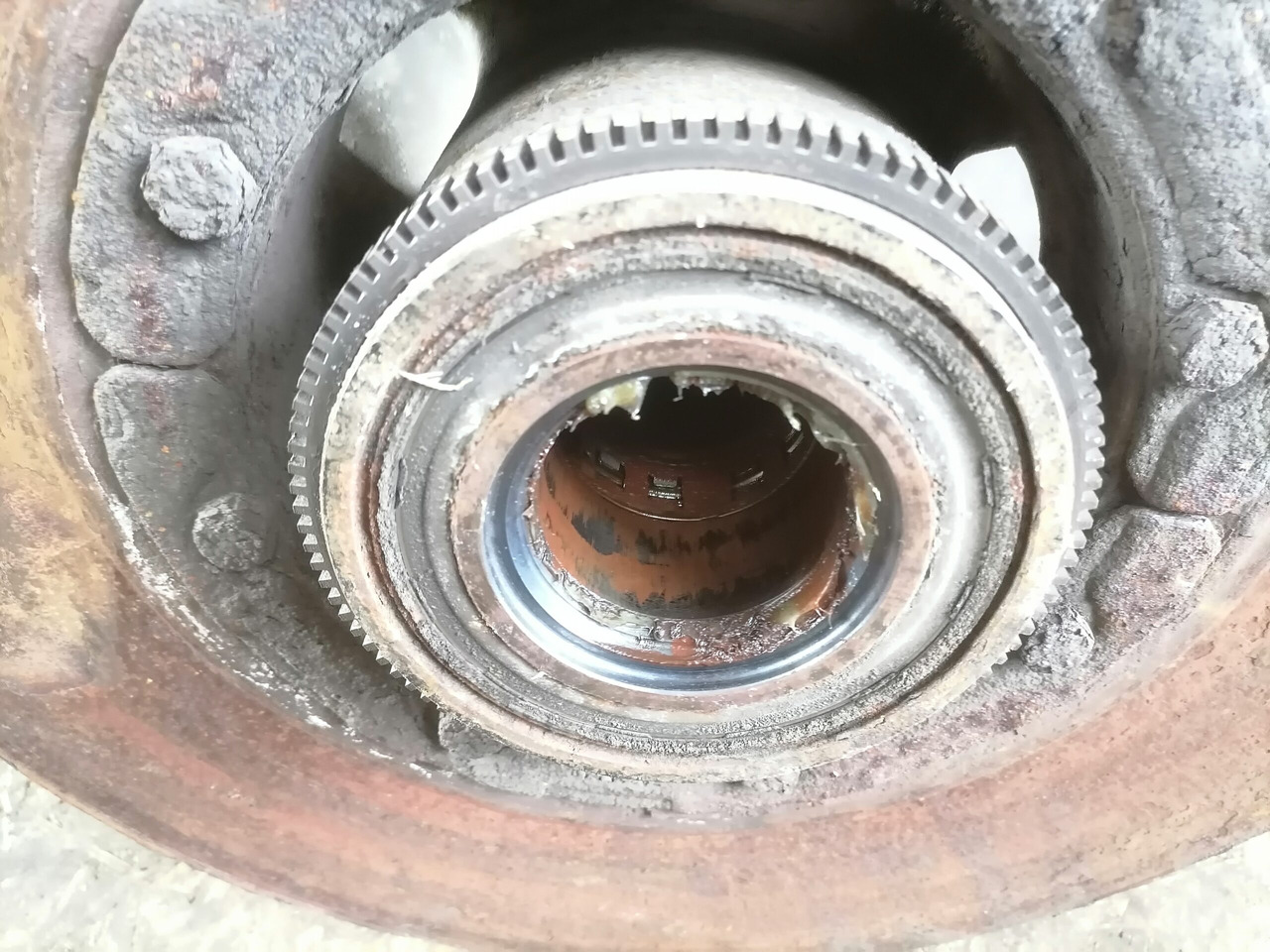 Volvo First wheel hub 21022433 - Rumm - Veoauto: pilt 3 Volvo First wheel hub 21022433 - Rumm - Veoauto: pilt 3