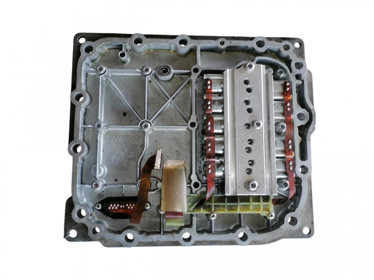 Volvo Gear control 4213674206 - Käigukast ja varuosad - Veoauto: pilt 1 Volvo Gear control 4213674206 - Käigukast ja varuosad - Veoauto: pilt 1