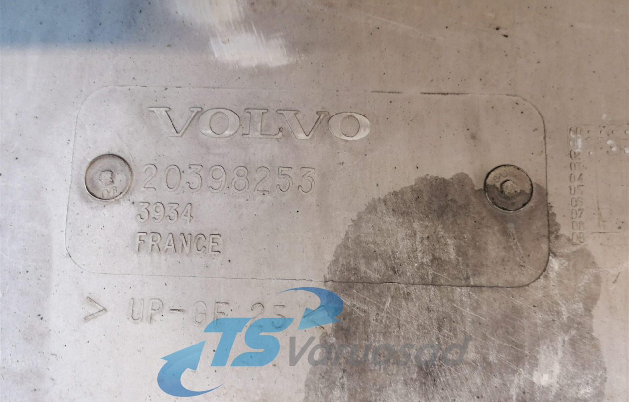 Volvo Grille panel 20398253 - Võre - Veoauto: pilt 4 Volvo Grille panel 20398253 - Võre - Veoauto: pilt 4