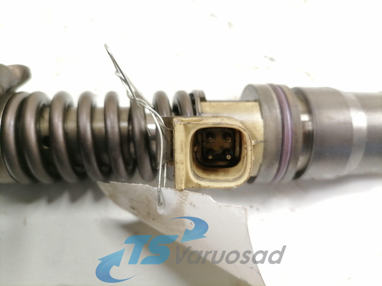 Volvo Injector 85003950 - Kütusepump - Veoauto: pilt 2 Volvo Injector 85003950 - Kütusepump - Veoauto: pilt 2
