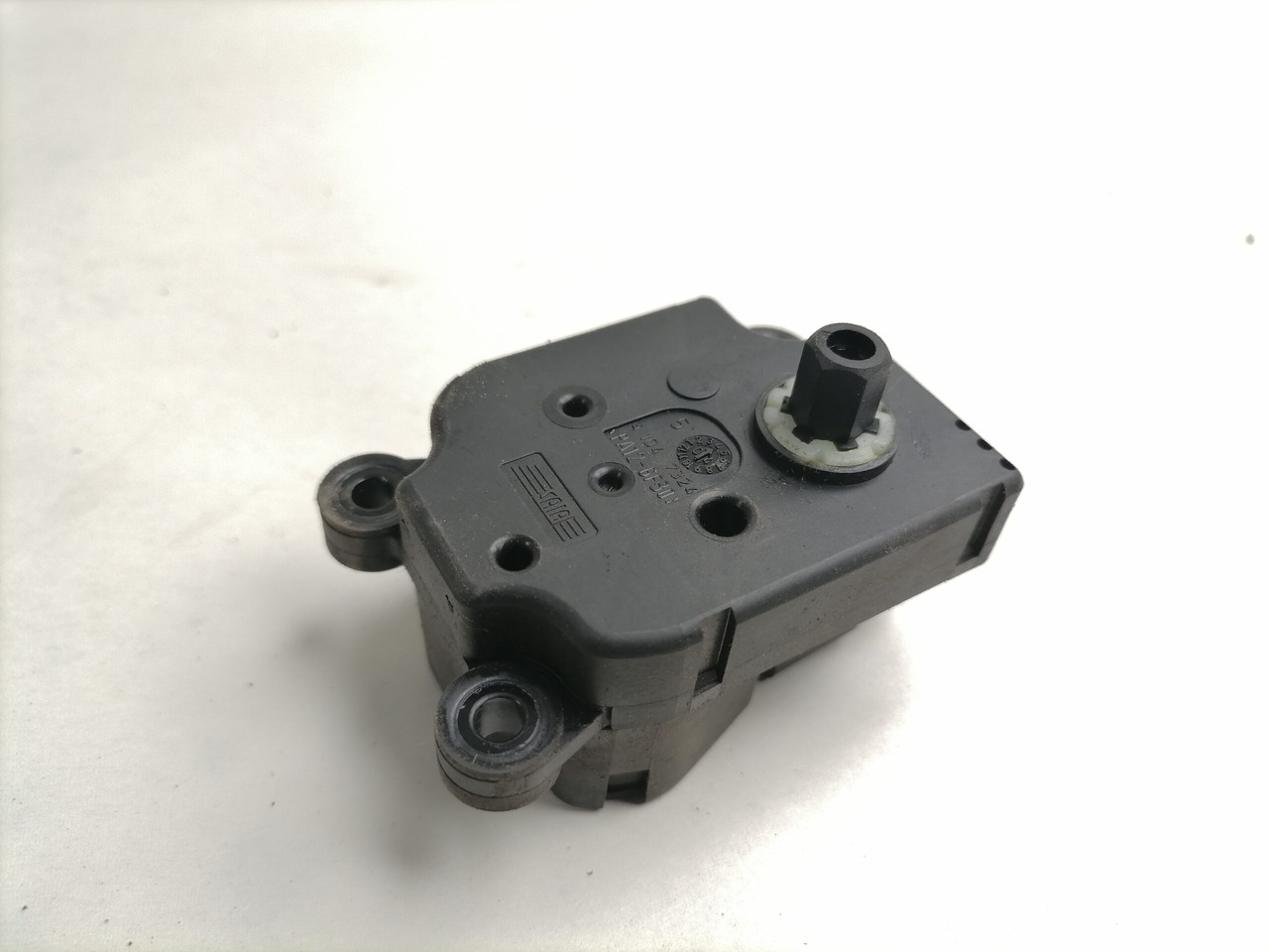 Volvo Interior heating damper position regulator 20443812 - Universaalosa - Veoauto: pilt 3 Volvo Interior heating damper position regulator 20443812 - Universaalosa - Veoauto: pilt 3