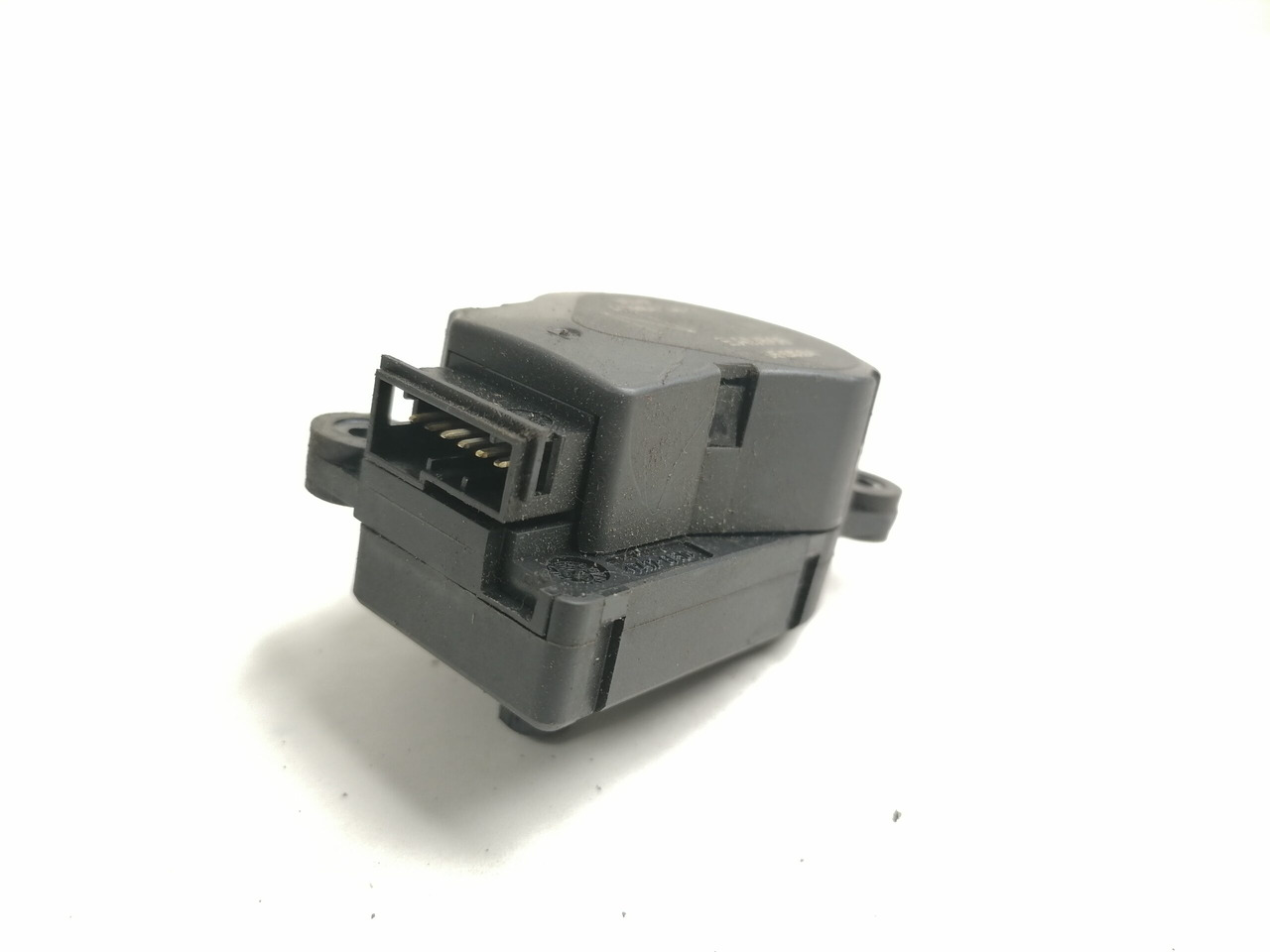 Volvo Interior heating damper position regulator 20443812 - Universaalosa - Veoauto: pilt 1 Volvo Interior heating damper position regulator 20443812 - Universaalosa - Veoauto: pilt 1