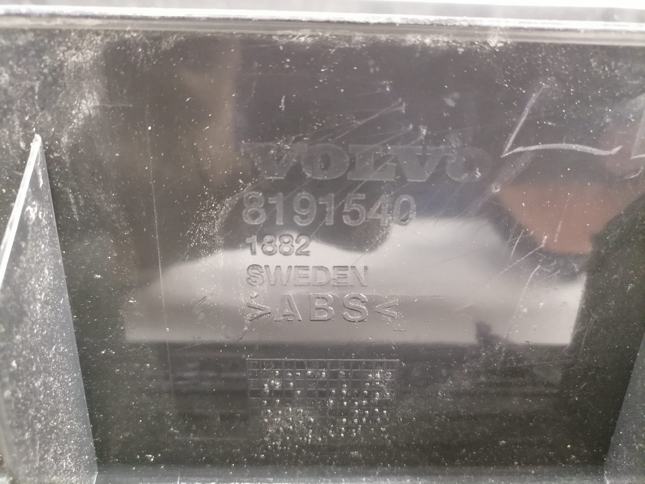 Volvo Küljeluugi plastraam 8191540 - Universaalosa - Veoauto: pilt 2 Volvo Küljeluugi plastraam 8191540 - Universaalosa - Veoauto: pilt 2