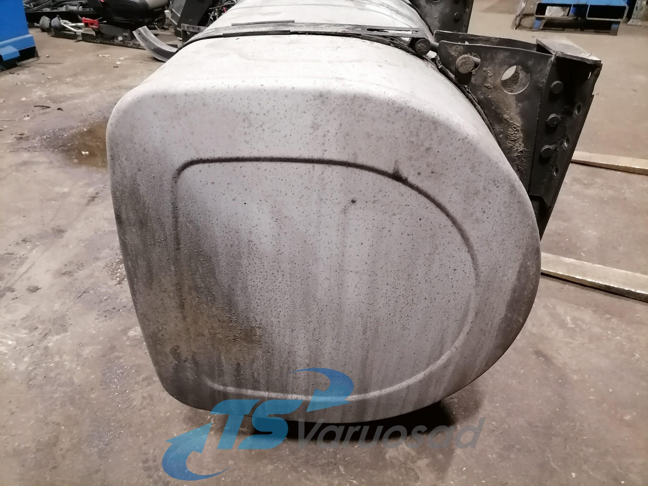 Volvo Kütusepaak 900L 21442022 - Kütusepaak - Veoauto: pilt 2 Volvo Kütusepaak 900L 21442022 - Kütusepaak - Veoauto: pilt 2