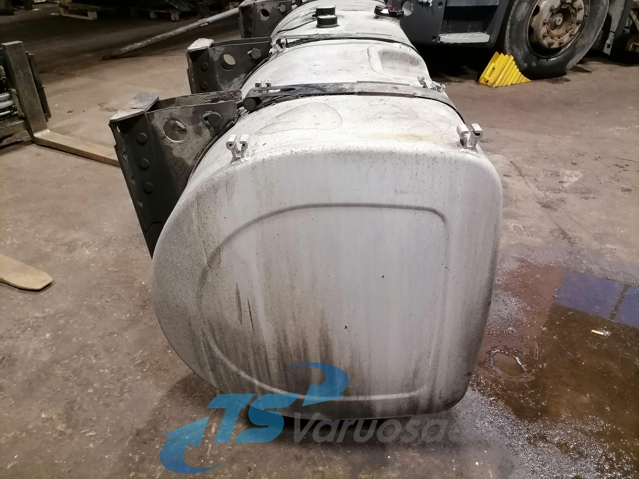 Volvo Kütusepaak 900L 21442022 - Kütusepaak - Veoauto: pilt 5 Volvo Kütusepaak 900L 21442022 - Kütusepaak - Veoauto: pilt 5