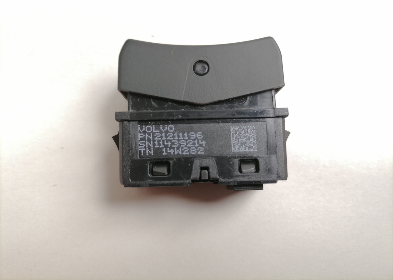 Volvo Lüliti 21211196 - Kabiin - Veoauto: pilt 2 Volvo Lüliti 21211196 - Kabiin - Veoauto: pilt 2