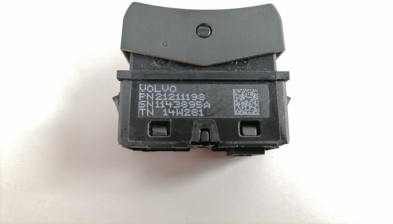 Volvo Lüliti 21211198 - Kabiin - Veoauto: pilt 2 Volvo Lüliti 21211198 - Kabiin - Veoauto: pilt 2