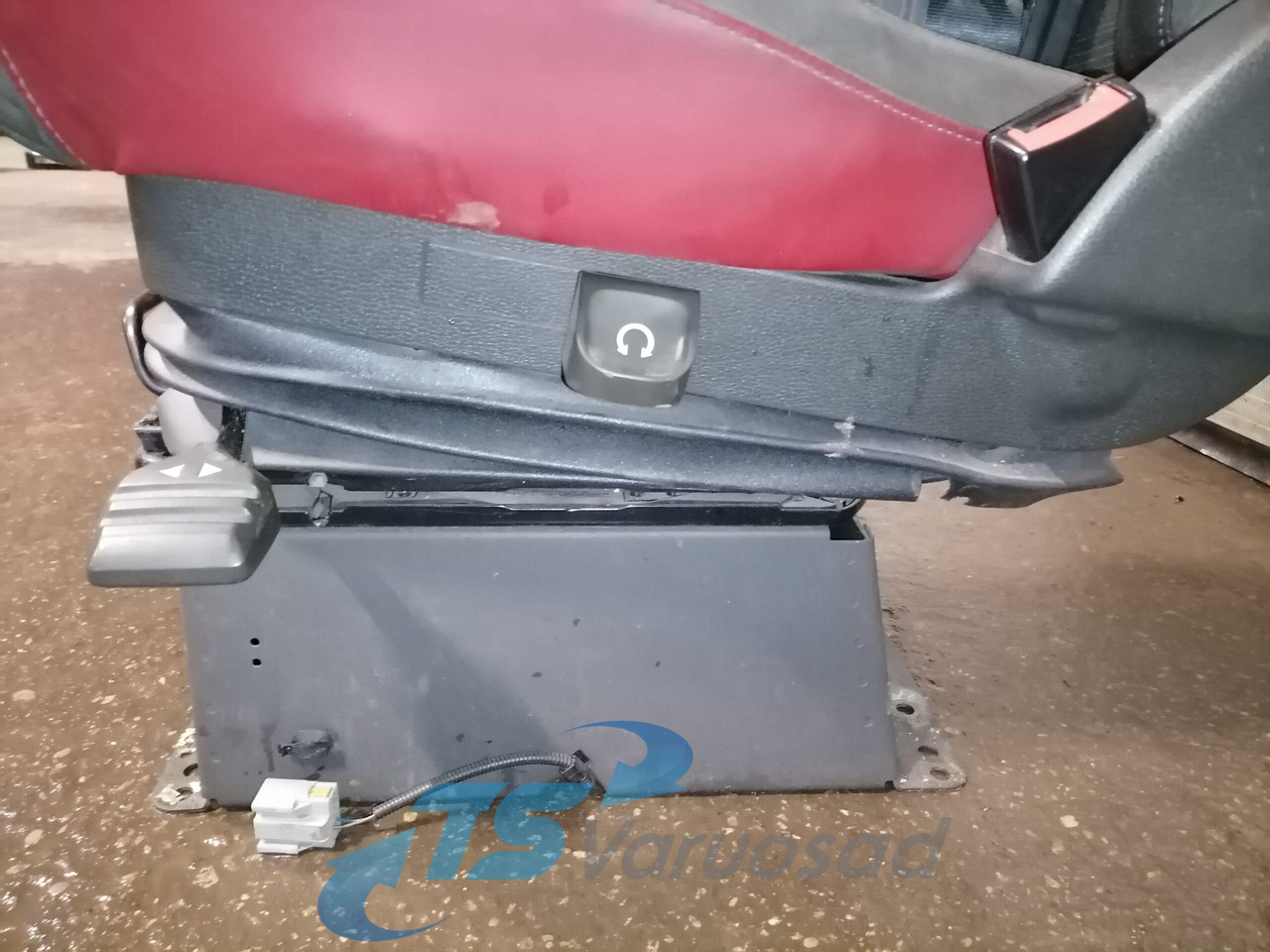 Volvo Passenger seat 21210197 - Iste - Veoauto: pilt 5 Volvo Passenger seat 21210197 - Iste - Veoauto: pilt 5