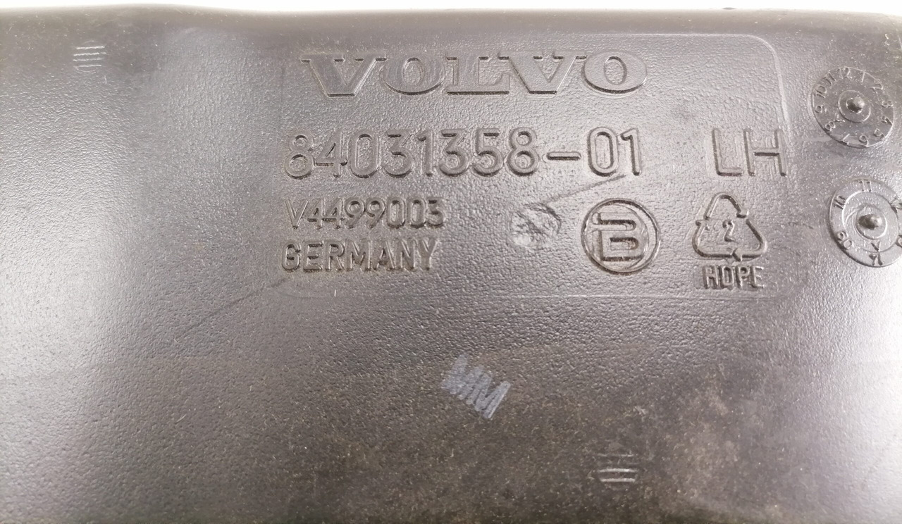 Volvo Salongi plastik 84031358 - Universaalosa - Veoauto: pilt 2 Volvo Salongi plastik 84031358 - Universaalosa - Veoauto: pilt 2