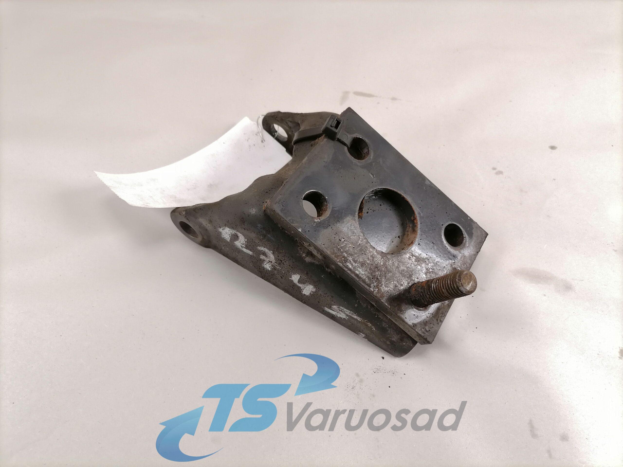 Volvo Shock absorber mounting 22022527 - Vedrustus - Veoauto: pilt 2 Volvo Shock absorber mounting 22022527 - Vedrustus - Veoauto: pilt 2