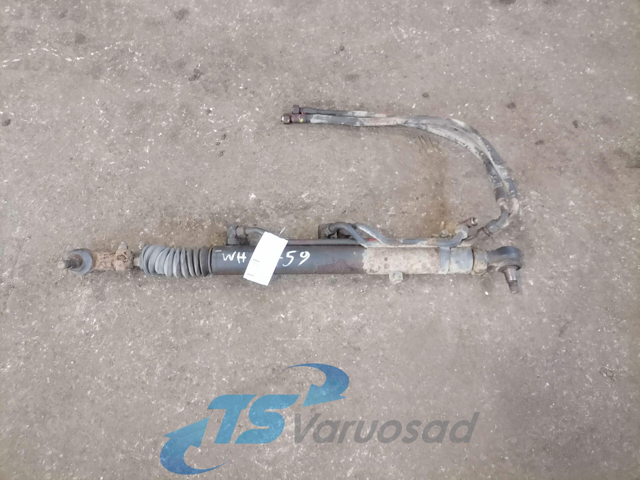 Volvo Steerind sylinder 3987647 - Juhtimine - Veoauto: pilt 1 Volvo Steerind sylinder 3987647 - Juhtimine - Veoauto: pilt 1