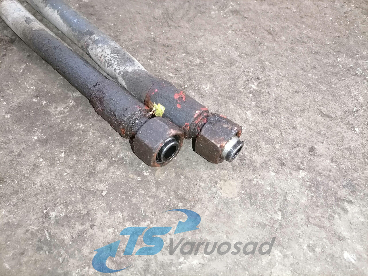 Volvo Steerind sylinder 3987647 - Juhtimine - Veoauto: pilt 2 Volvo Steerind sylinder 3987647 - Juhtimine - Veoauto: pilt 2