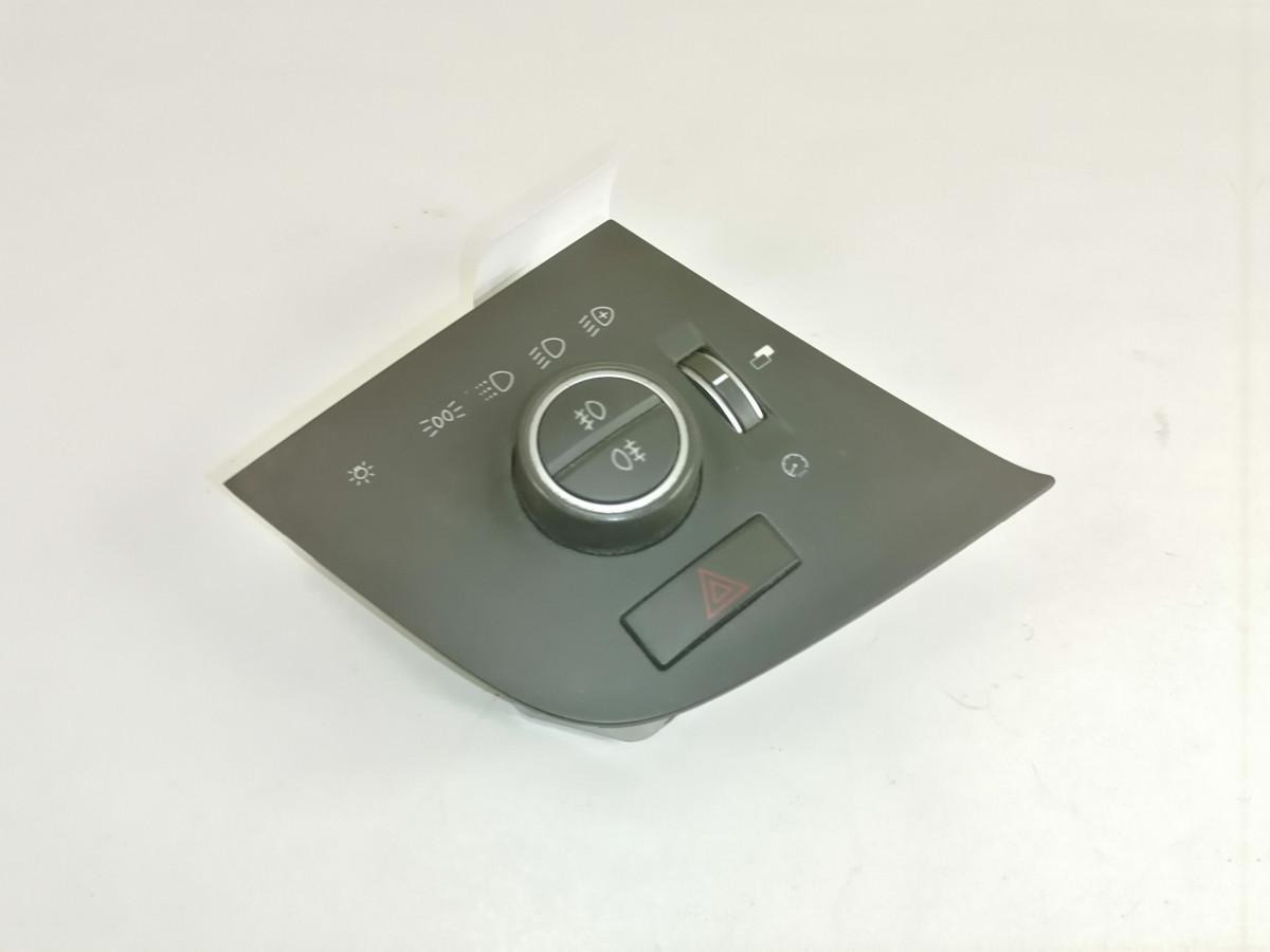 Volvo Switch, lights 22154311 - Kabiin - Veoauto: pilt 2 Volvo Switch, lights 22154311 - Kabiin - Veoauto: pilt 2