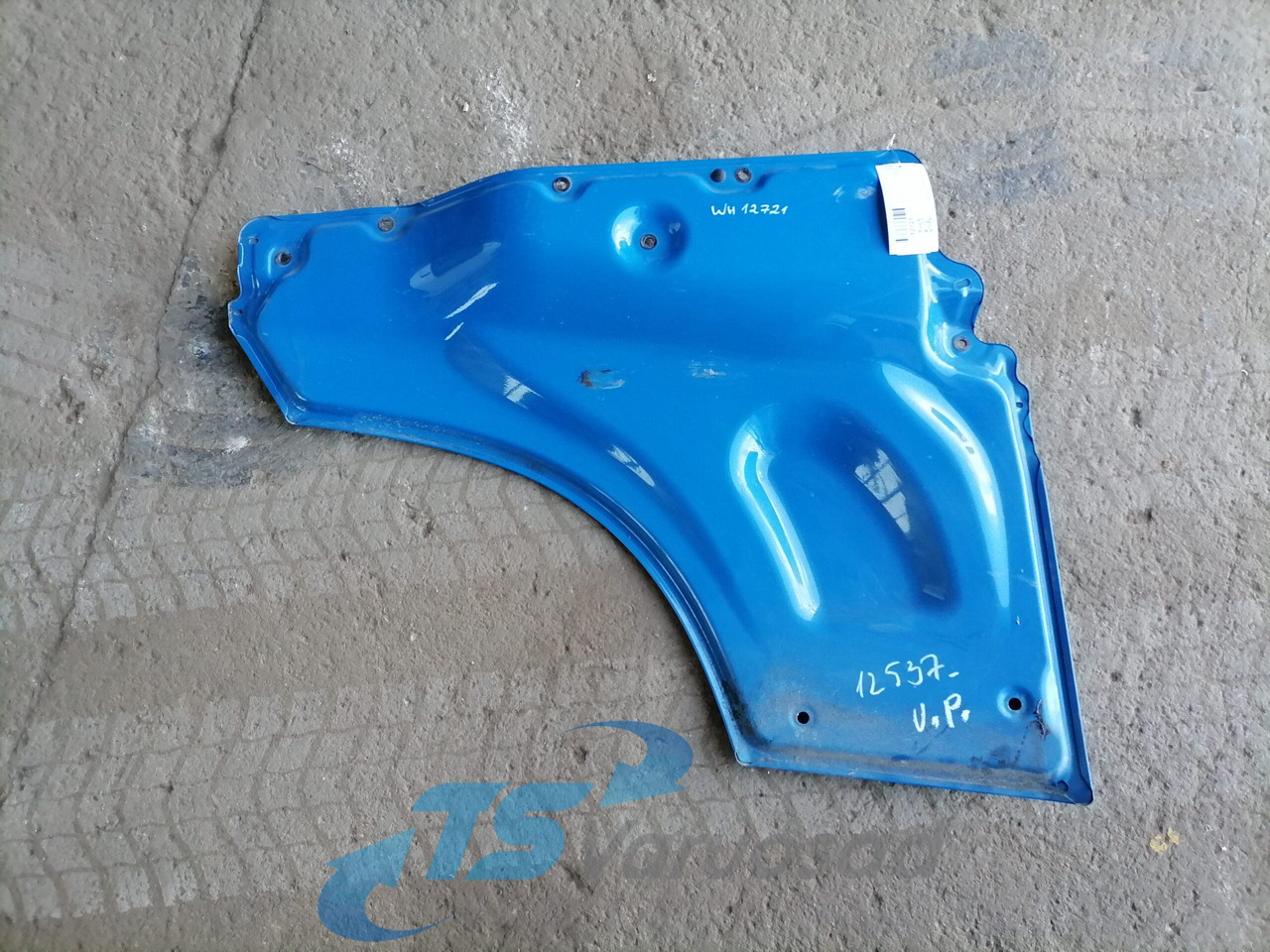 Volvo Ukse pikendus, vasak 82107271 - Uks ja varuosad - Veoauto: pilt 2 Volvo Ukse pikendus, vasak 82107271 - Uks ja varuosad - Veoauto: pilt 2