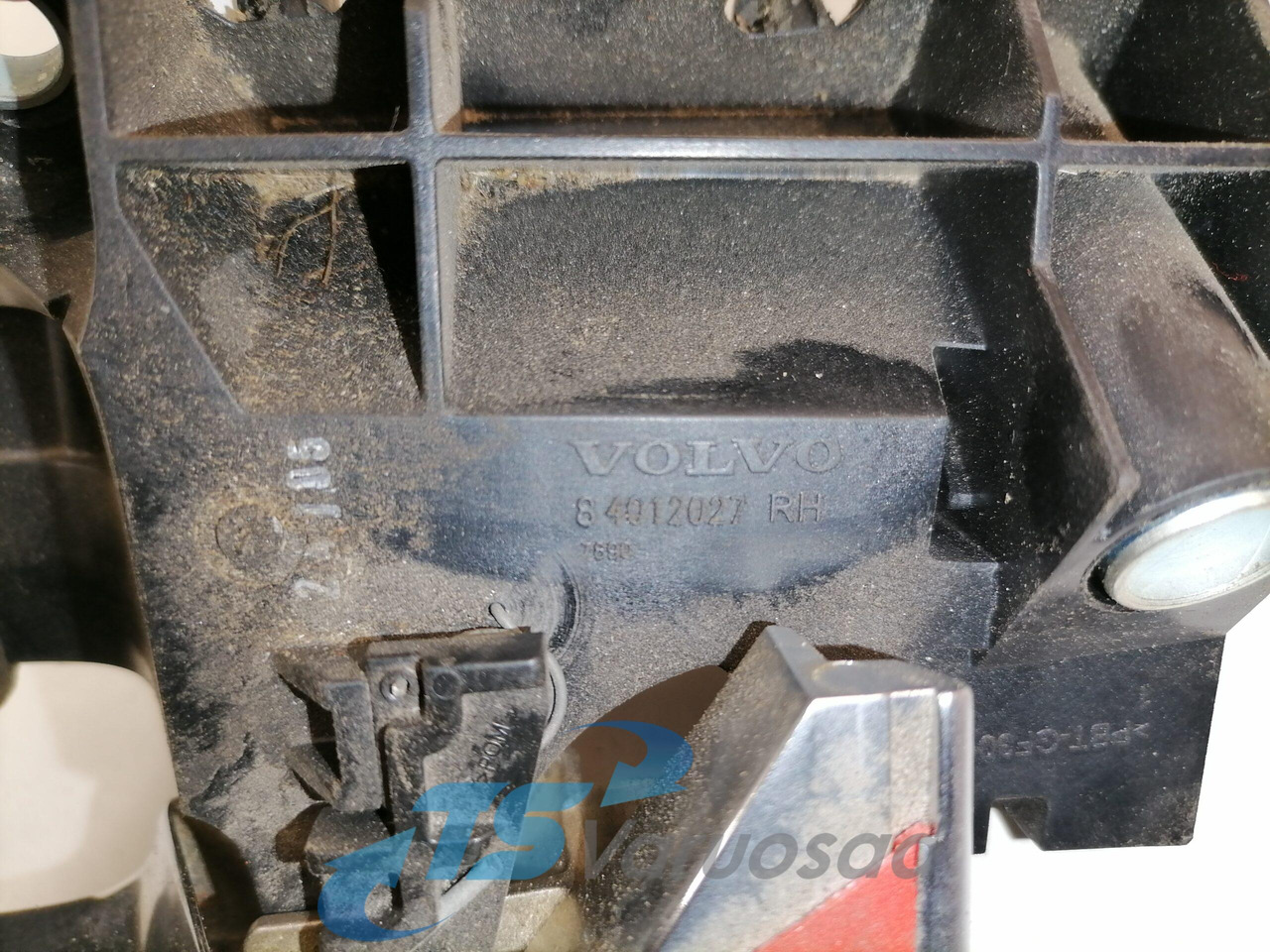 Volvo Ukselink, sisemine parem 84012027 - Uks ja varuosad - Veoauto: pilt 3 Volvo Ukselink, sisemine parem 84012027 - Uks ja varuosad - Veoauto: pilt 3