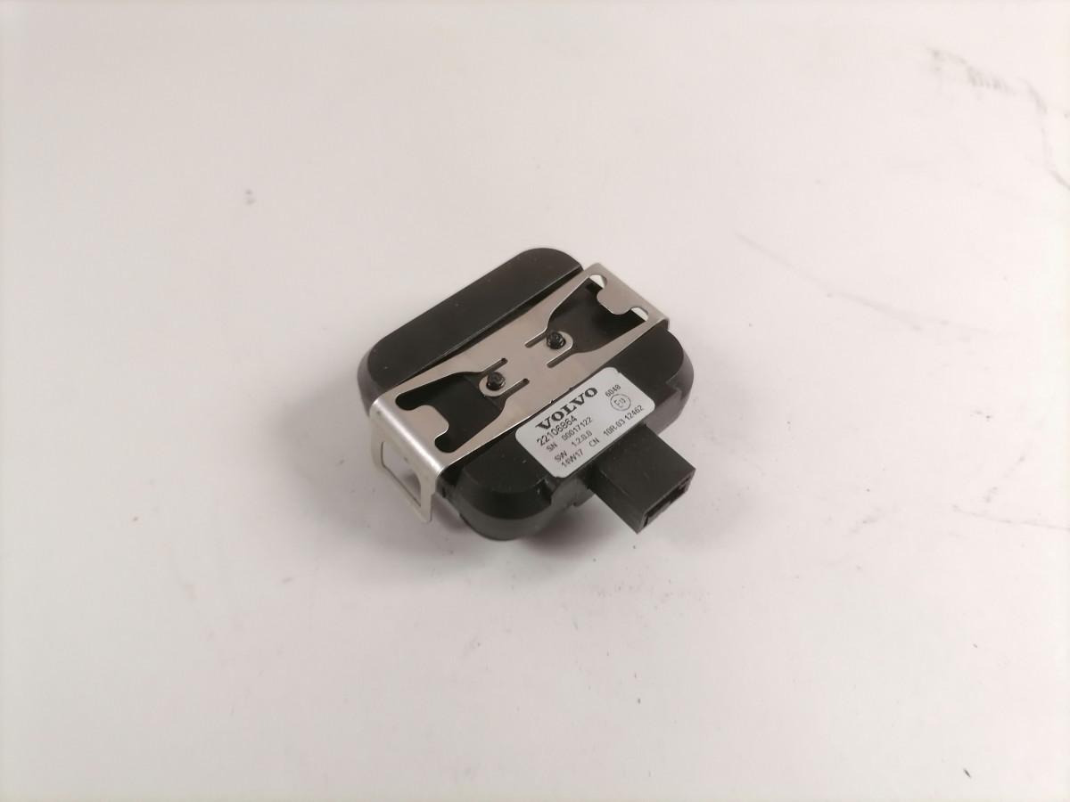 Volvo Vihmasensor 22106864 - Mootori juhtimisseade - Veoauto: pilt 2 Volvo Vihmasensor 22106864 - Mootori juhtimisseade - Veoauto: pilt 2