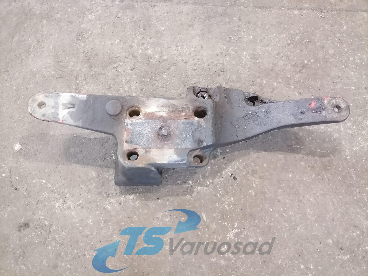 Volvo Volvo drive axle / axle mounting / airbag carrier 20428752 - Telg ja varuosad - Veoauto: pilt 1 Volvo Volvo drive axle / axle mounting / airbag carrier 20428752 - Telg ja varuosad - Veoauto: pilt 1