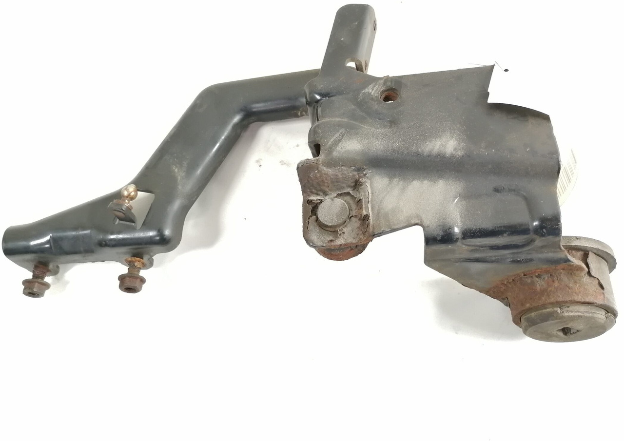 Volvo lower grille carrier hinge 20425954 - Võre - Veoauto: pilt 2 Volvo lower grille carrier hinge 20425954 - Võre - Veoauto: pilt 2