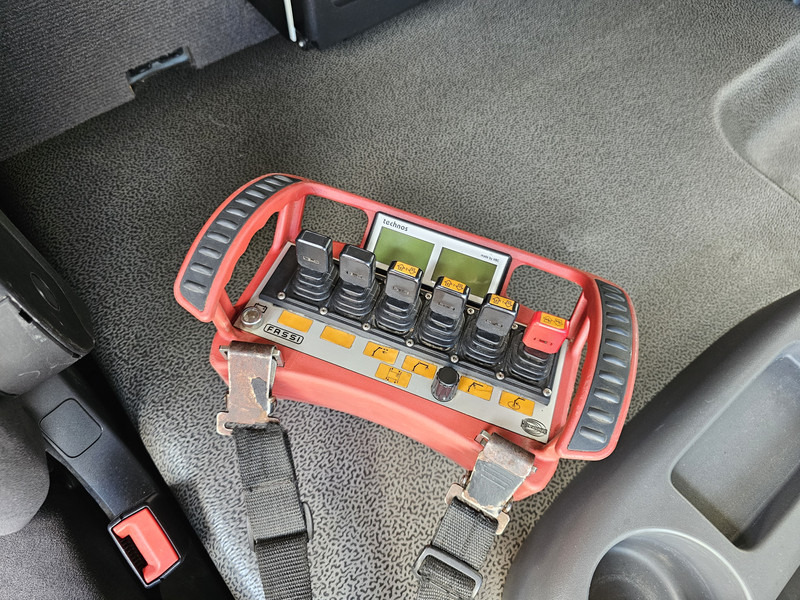 Kraanaga veoauto DAF CF 460 8x2/6 / FASSI 82 t/m CRANE / KRAN - 18.3 mtr: pilt 11 Kraanaga veoauto DAF CF 460 8x2/6 / FASSI 82 t/m CRANE / KRAN - 18.3 mtr: pilt 11