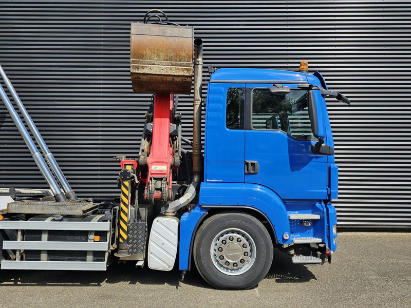 Veoauto - kaablisüsteem, Kraanaga veoauto MAN TGS 35.400 8x4-4 / PALFINGER Z CRANE + CONTAINER SYSTEM: pilt 15