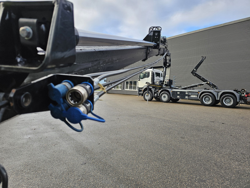 MAN TGS 35.470 8X4 BB / HIAB CRANE + HOOKLIFT - Kraanaga veoauto: pilt 5 MAN TGS 35.470 8X4 BB / HIAB CRANE + HOOKLIFT - Kraanaga veoauto: pilt 5