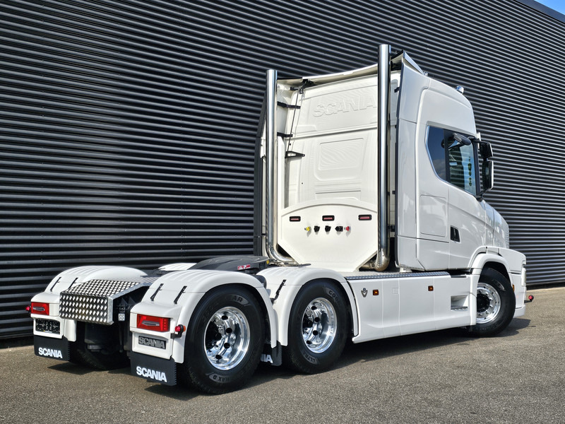 Scania T660 V8 6x4 TORPEDO / HAUBER / SHOW TRUCK - Sadulveok: pilt 5 Scania T660 V8 6x4 TORPEDO / HAUBER / SHOW TRUCK - Sadulveok: pilt 5
