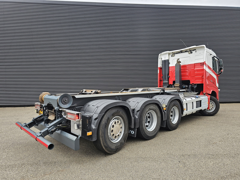 Volvo FH 500 8x4*4 / 30T HOOKLIFT - Konkstõstukiga veoauto: pilt 2 Volvo FH 500 8x4*4 / 30T HOOKLIFT - Konkstõstukiga veoauto: pilt 2